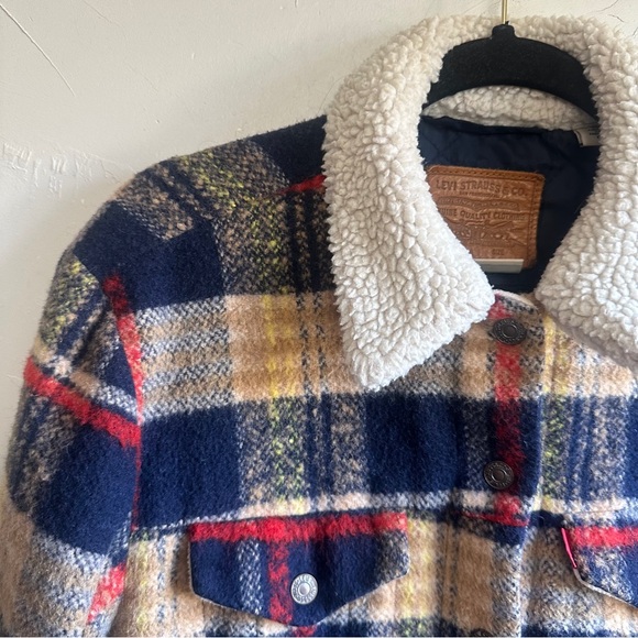 Levi’s Sherpa Trucker Jacket XS Quilted Lined Plaid Cozy Y2K Americana Outdoor - Picture 3 of 16